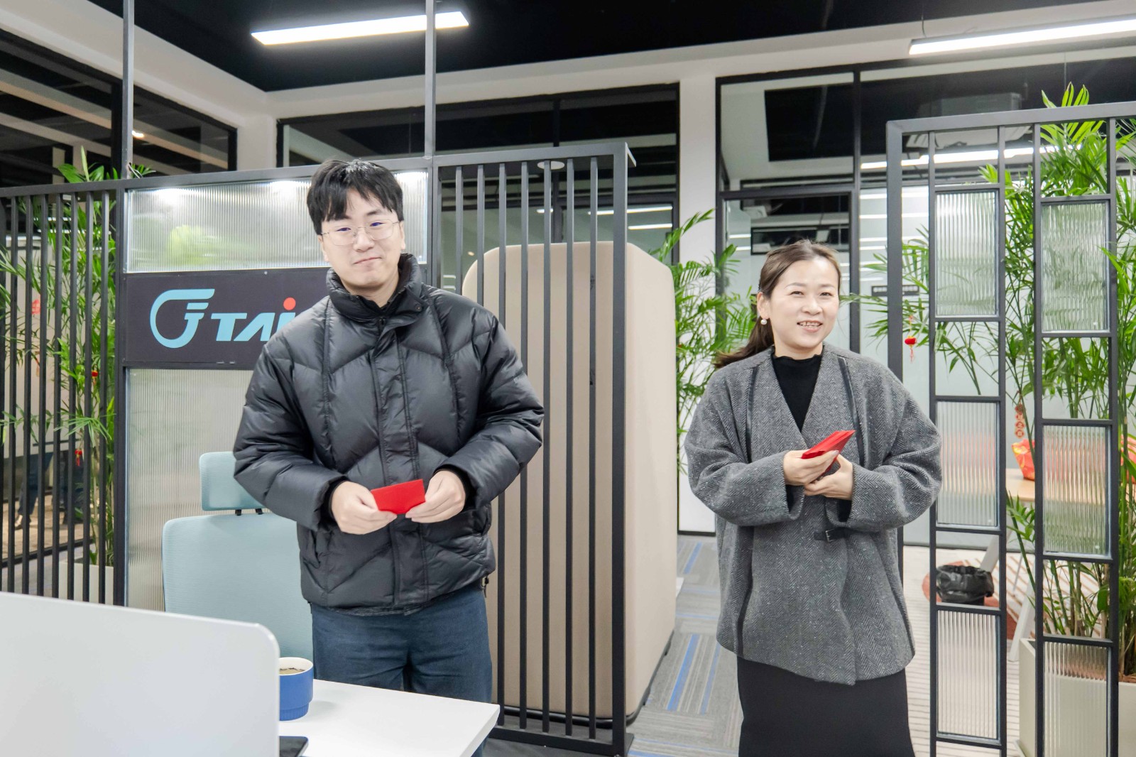 1771919899208794Gunz.jpg P1108904.jpg